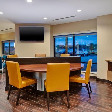 Towneplace Suites By Marriott Detroit בלוויל מראה חיצוני תמונה