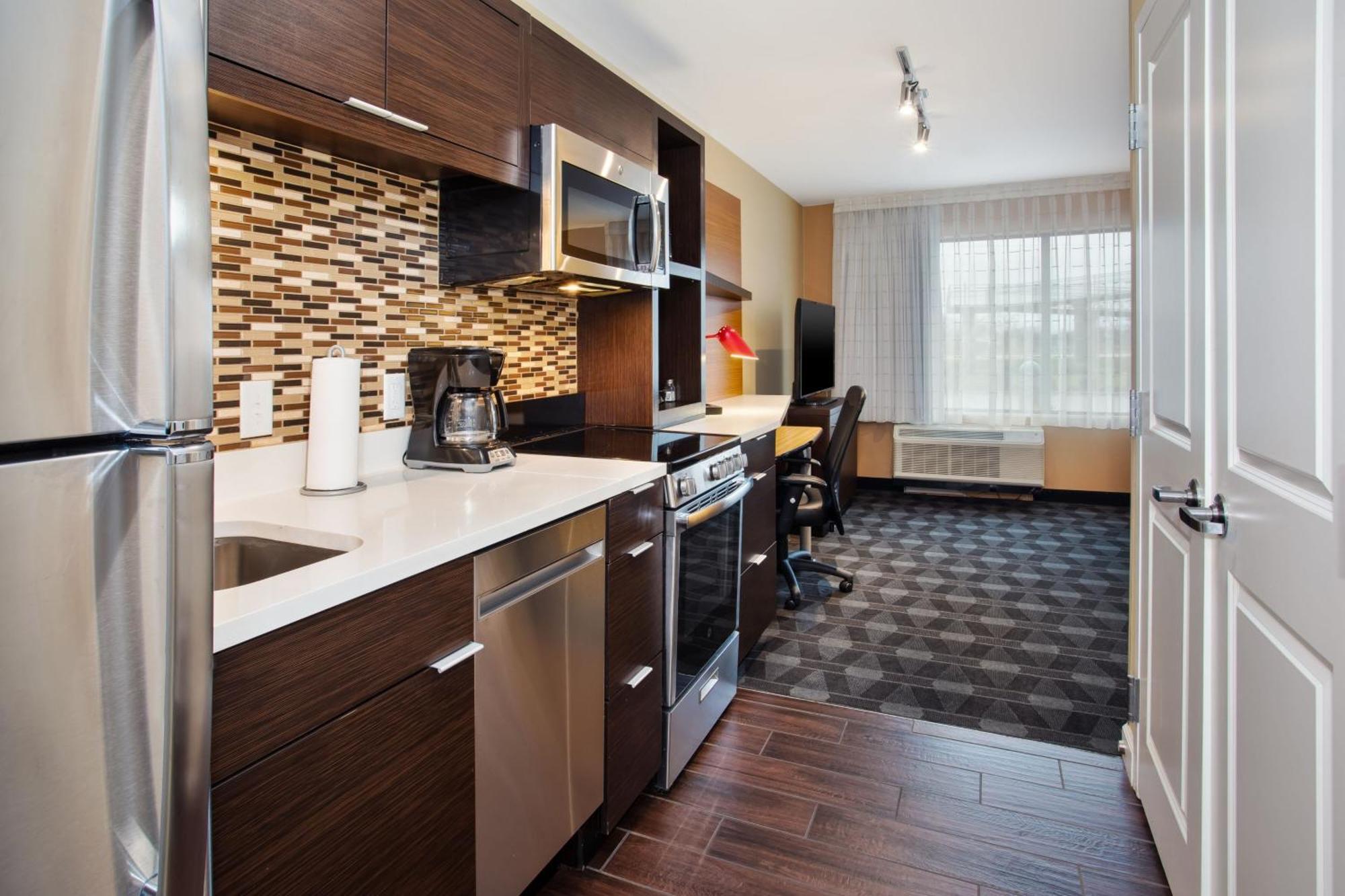 Towneplace Suites By Marriott Detroit בלוויל מראה חיצוני תמונה