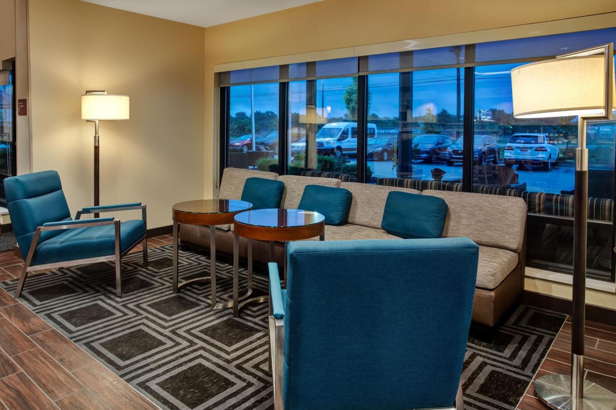 Towneplace Suites By Marriott Detroit בלוויל מראה חיצוני תמונה