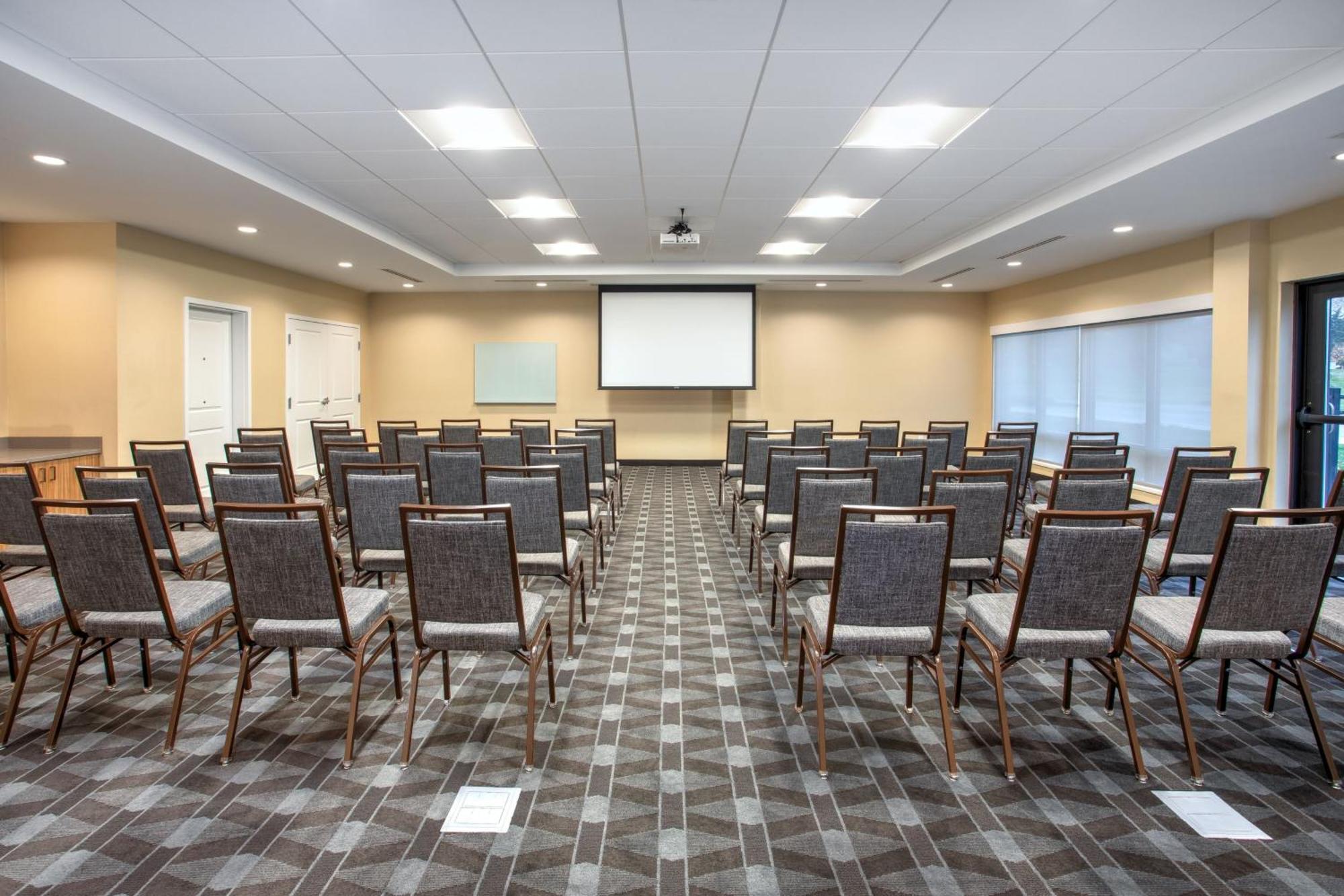 Towneplace Suites By Marriott Detroit בלוויל מראה חיצוני תמונה