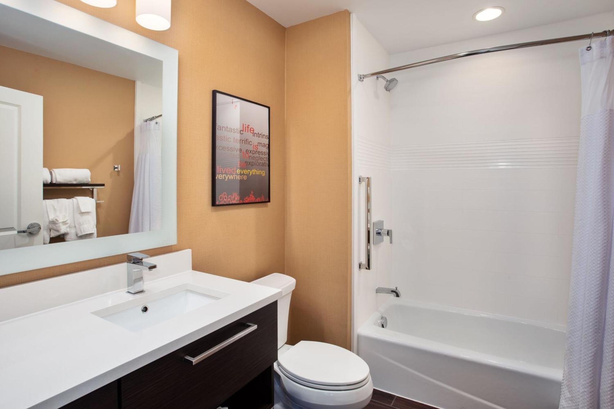 Towneplace Suites By Marriott Detroit בלוויל מראה חיצוני תמונה