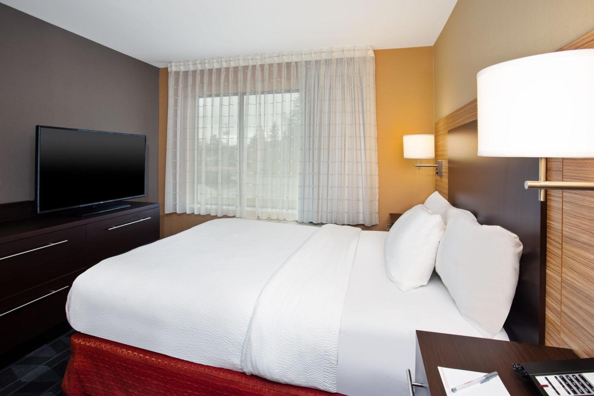 Towneplace Suites By Marriott Detroit בלוויל מראה חיצוני תמונה