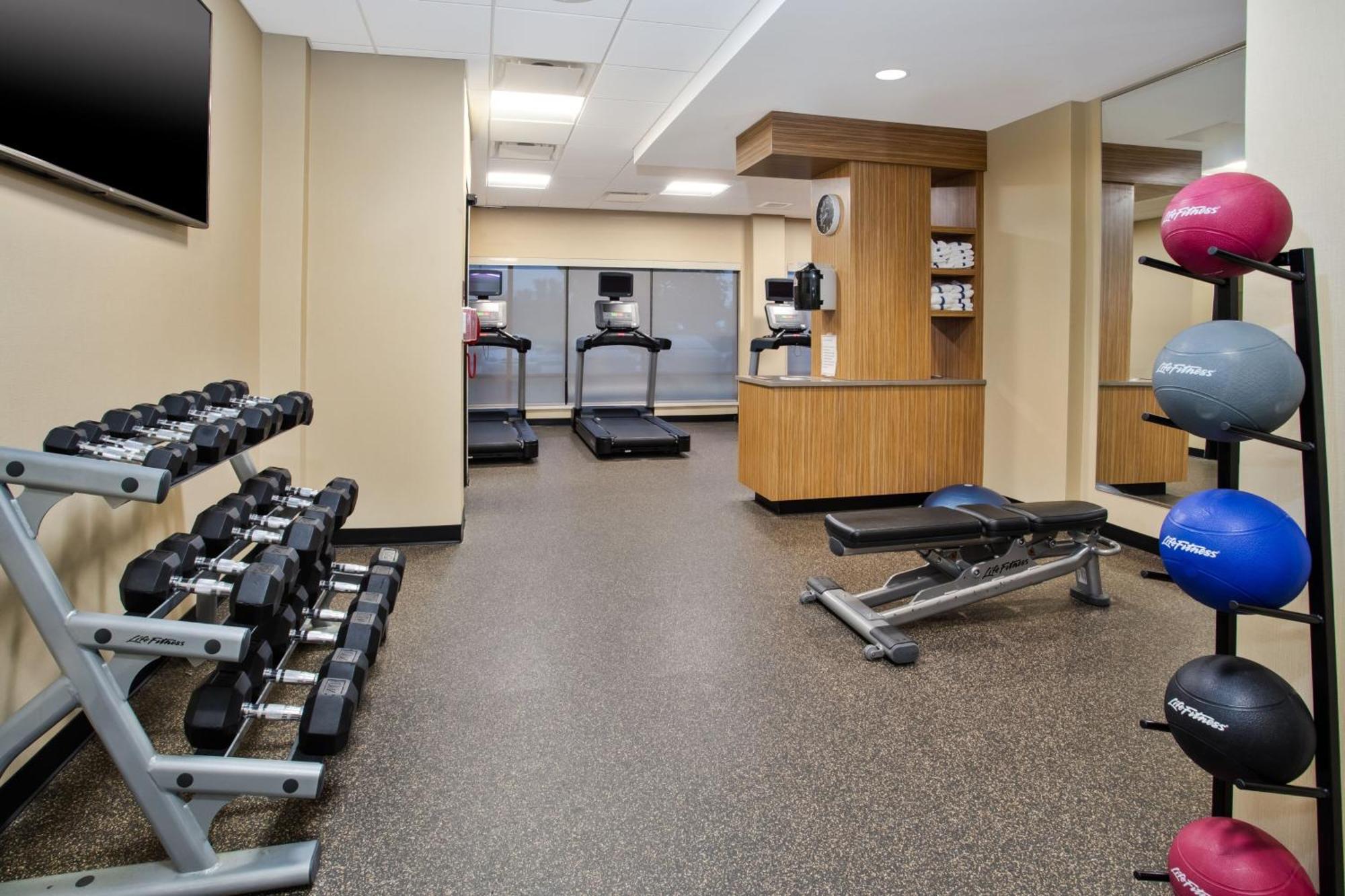 Towneplace Suites By Marriott Detroit בלוויל מראה חיצוני תמונה