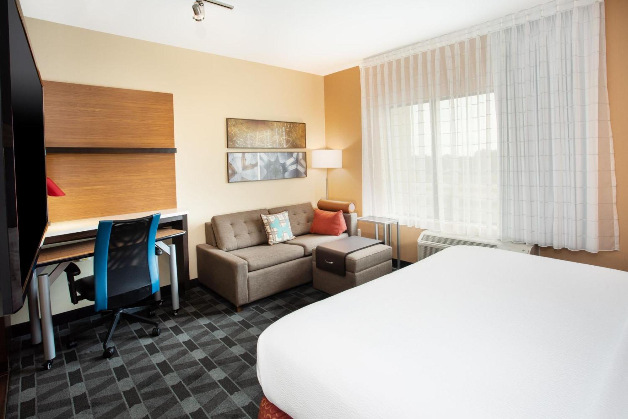 Towneplace Suites By Marriott Detroit בלוויל מראה חיצוני תמונה